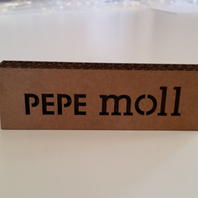 display pepe moll